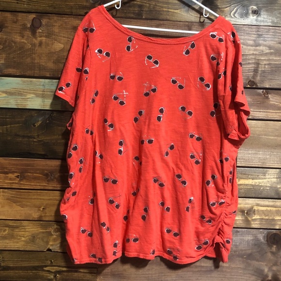 Lane Bryant Ruched Sunglasses Tee - Picture 5 of 5